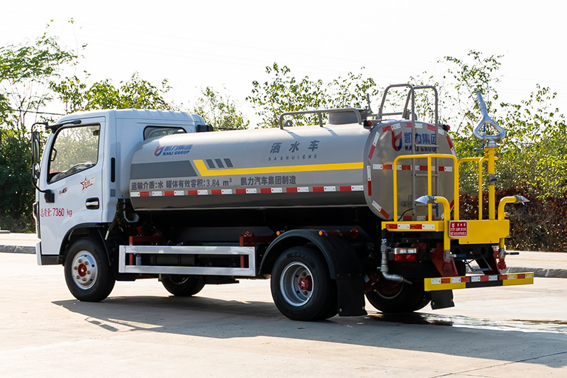 New Xiaodolika Water Sprinkler Truck, 5 cubic meters