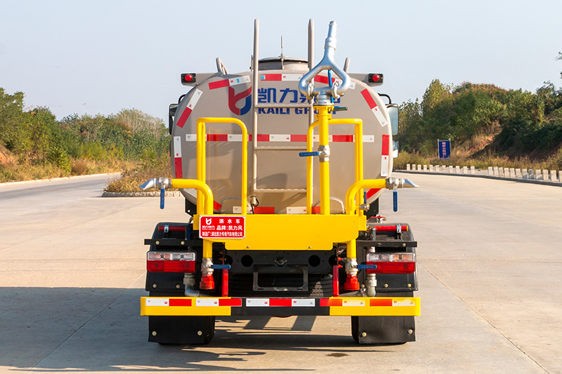 New Xiaodolika Water Sprinkler Truck, 5 cubic meters