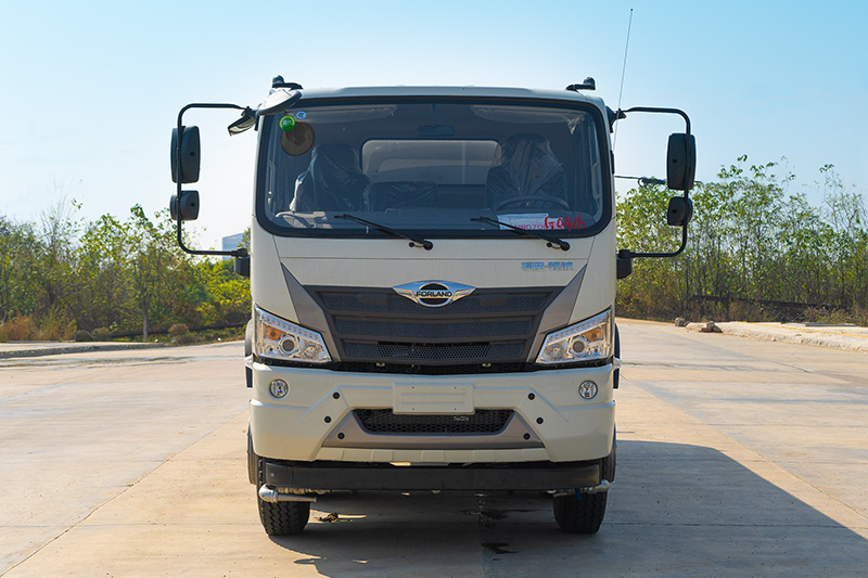 New Foton 3-Axle Water Sprinkler Truck, 20 cubic meters