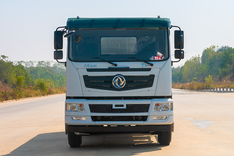 New Huasheng T5 Dual-Axle Water Sprinkler Truck, 19 cubic meters