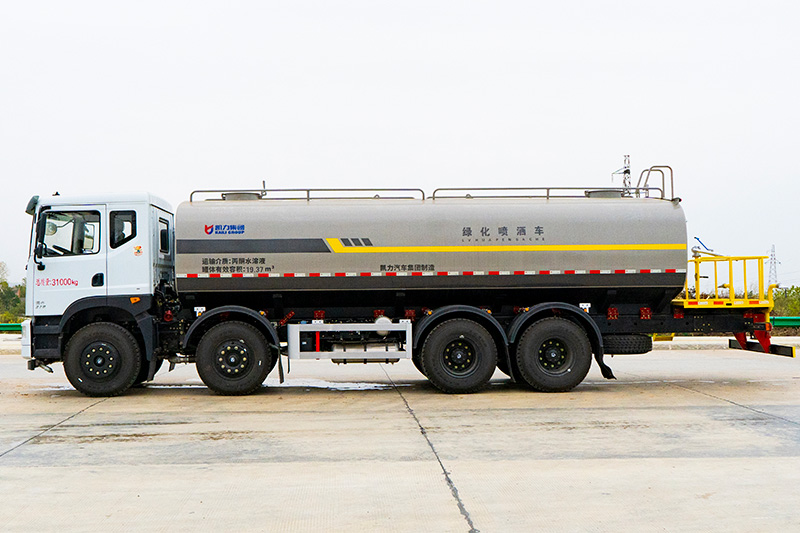 New Huasheng T5 4x2/8x4 Water Sprinkler Truck  25 cubic meters