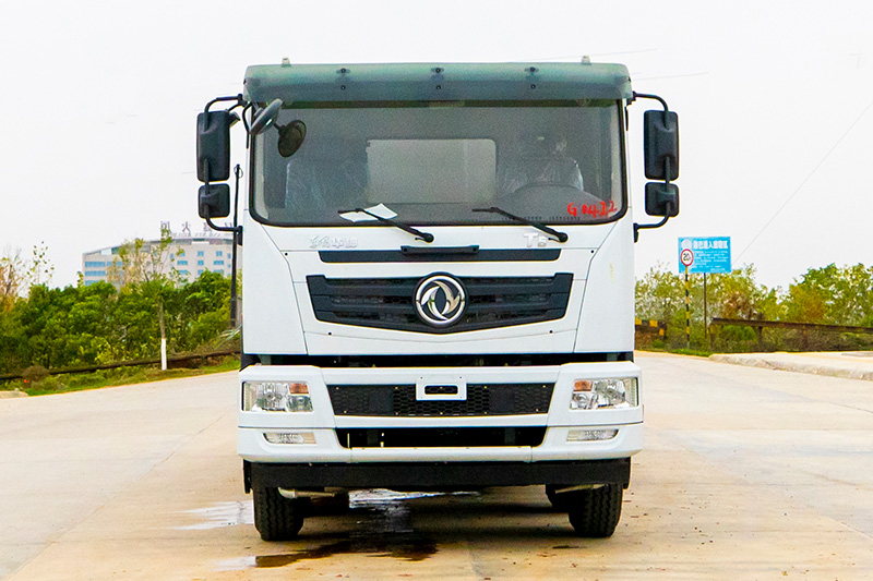 New Huasheng T5 4x2/8x4 Water Sprinkler Truck  25 cubic meters