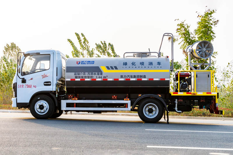 Dongfeng Xiaodolika Fog Cannon Truck, 5.2 cubic meters