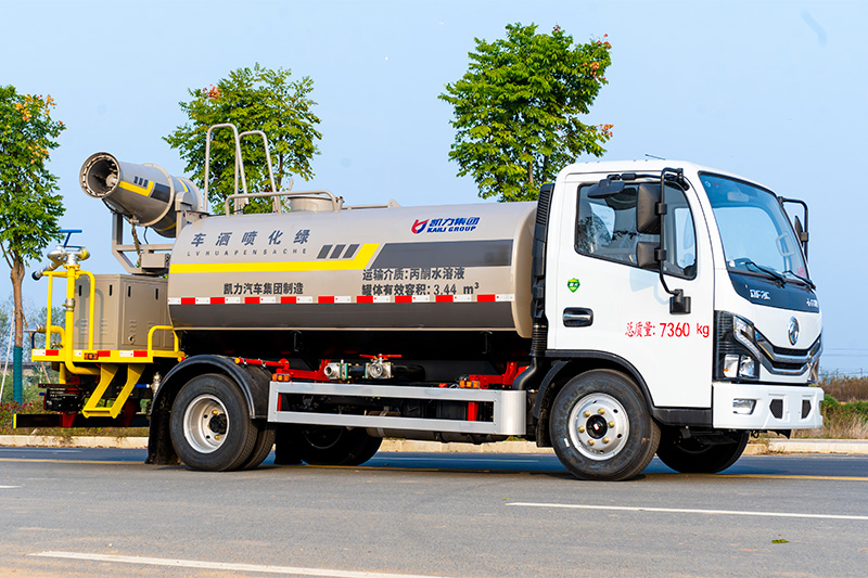 Dongfeng Xiaodolika Fog Cannon Truck, 5.2 cubic meters