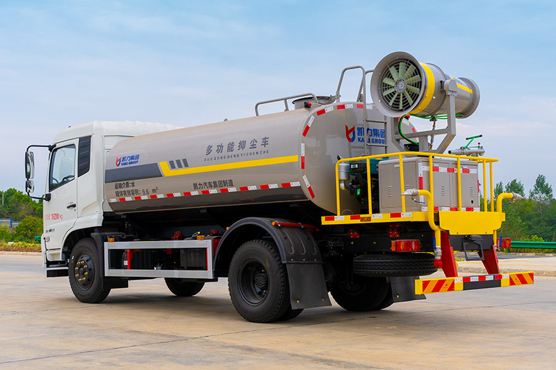 Dongfeng Tianjin 3950 Wheelbase Fog Cannon Truck, 12.2 cubic meters
