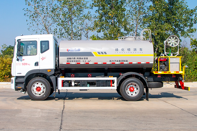 Dongfeng D9 3950 Wheelbase Fog Cannon Truck  12.2 cubic meters