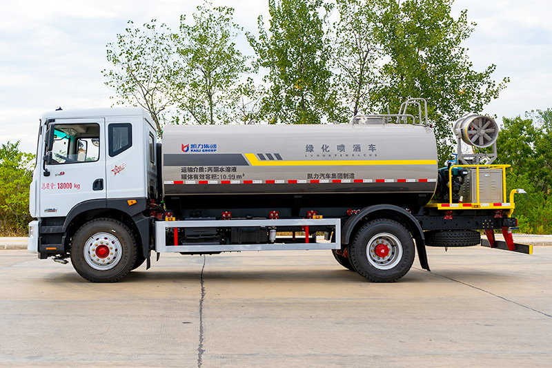 Dongfeng D9 4500 Wheelbase Fog Cannon Truck, 15.9 cubic meters