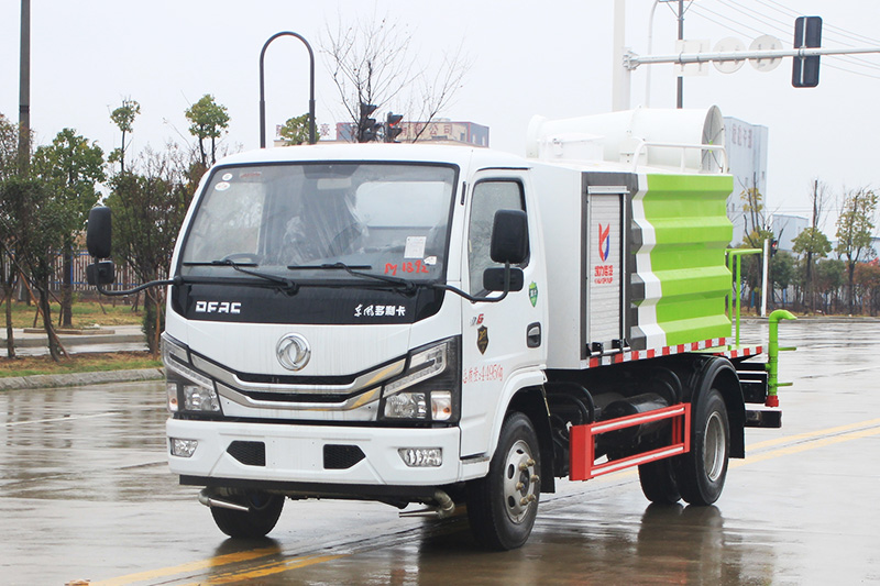 Dongfeng D6 - Blue Plate - Maxus Tank - Dust Suppression Truck (Square Tank) 7 cubic meters (Mist Cannon 30–40 meters)