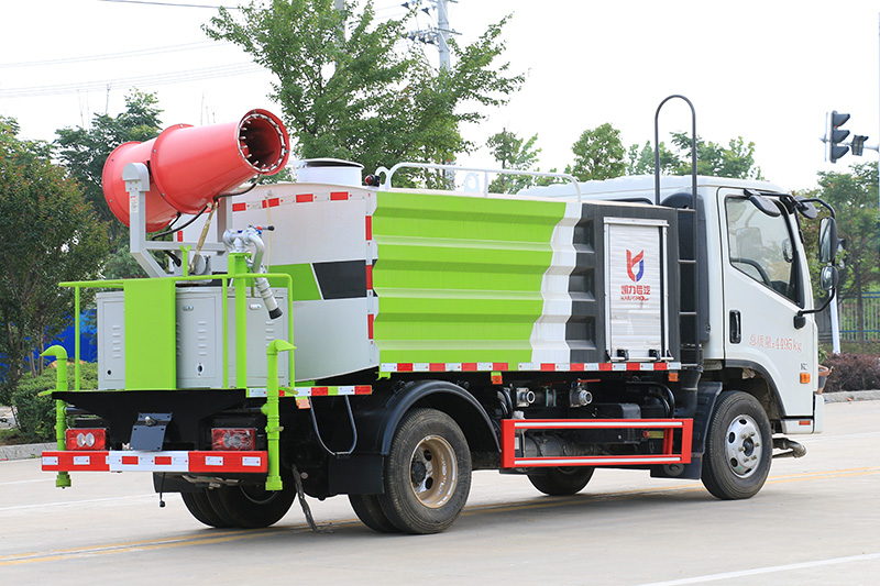 Foton H2 Dust Suppression Truck (Integrated Tank) 7 cubic meters (30-meter mist cannon)