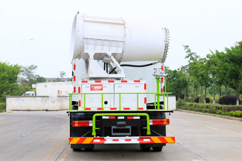 Jiefang J6L Dust Suppression Truck (Square Tank) 11.5 cubic meters (Mist Cannon 30–100 meters)