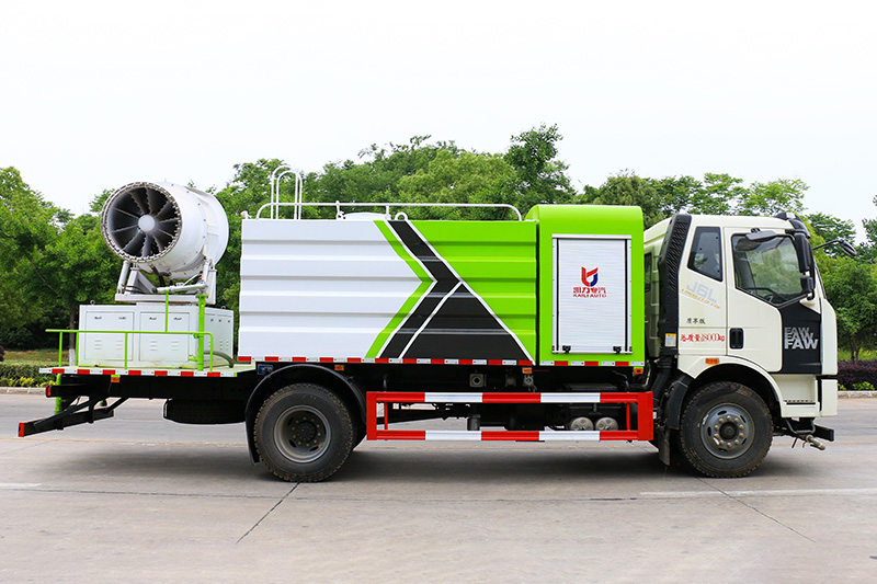 Jiefang J6L Dust Suppression Truck (Square Tank) 11.5 cubic meters (Mist Cannon 30–100 meters)