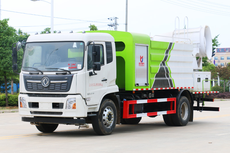Dongfeng Tianjin Dust Suppression Truck (Square Tank) 11.5 cubic meters (Mist Cannon 30–100 meters)