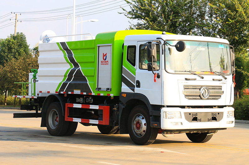 Dongfeng D9 Dust Suppression Truck (Square Tank) 11.5 cubic meters (Mist Cannon 30–100 meters)