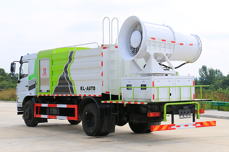 Dongfeng Jincheng Dust Suppression Truck (Square Tank) 11.5 cubic meters (Mist Cannon 30–100 meters)