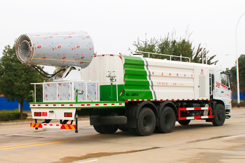 Dongfeng D3 Special Chassis Dual-Rear-Axle Dust Suppression Truck (Square Tank) 17 cubic meters (Mist Cannon 60–100 meters)