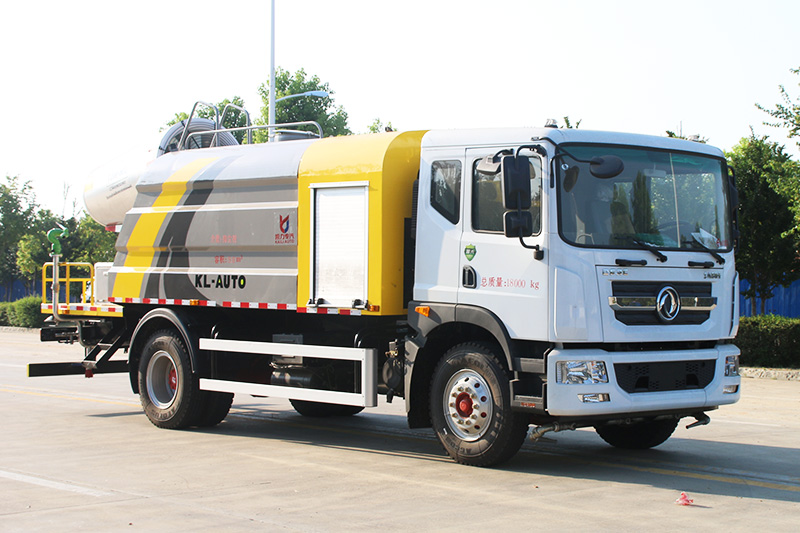 Dongfeng D9 Dust Suppression Truck (Wedge-shaped Tank) (Mist Cannon Range: 60–100 meters) 12.5 cubic meters