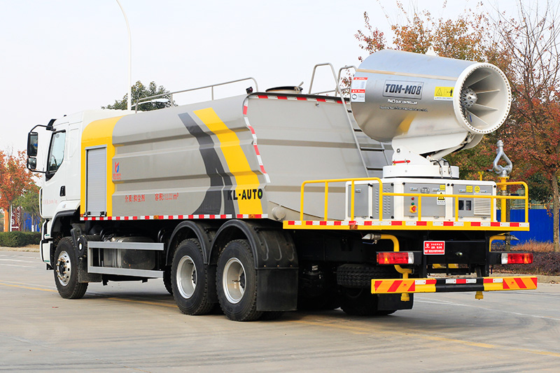 Liuzhou Automobile H5 Rear Twin-Axle Dust Suppression Truck (Wedge-Shaped Square Tank) (Mist Cannon Range: 80–120 Meters) 17 Cubic Meters