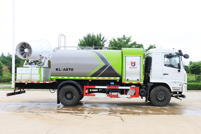 Dongfeng Special-Purpose Dust Suppression Truck (Round Tank) 11.5 cubic meters (Mist Cannon 30–100 meters)