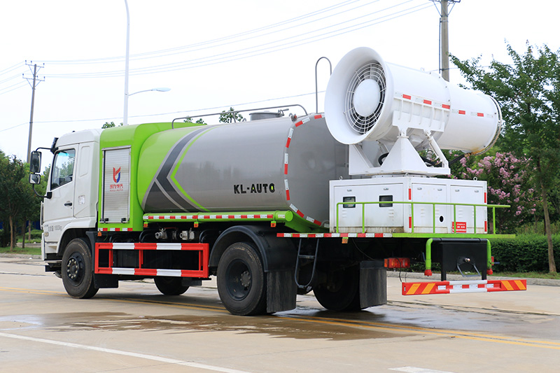 Dongfeng Special-Purpose Dust Suppression Truck (Round Tank) 11.5 cubic meters (Mist Cannon 30–100 meters)