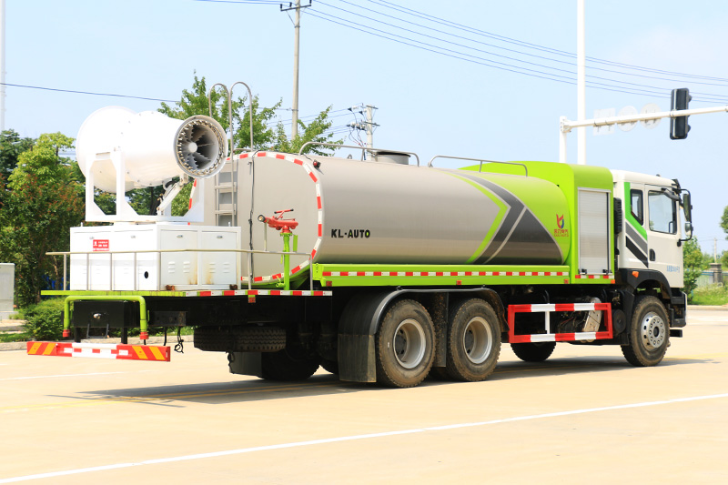 Dongfeng Huasheng T5 Rear Twin-Axle Dust Suppression Truck (Round Tank) 17 cubic meters (Mist Cannon 60–100 meters)