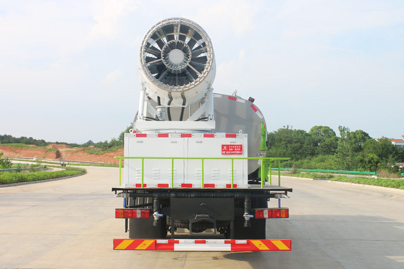 Sinotruk Shandong Ka Rear Twin-Axle Dust Suppression Truck (Round Tank) 18 cubic meters (Mist Cannon 60–100 meters)