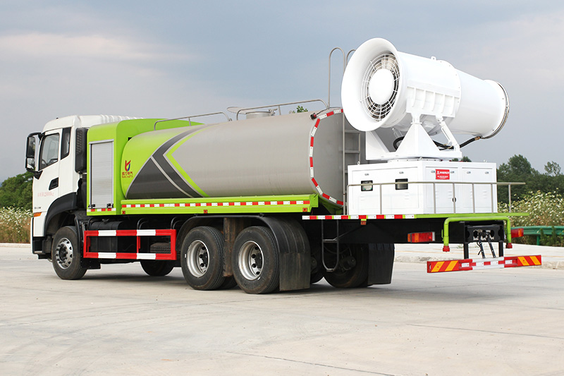Dongfeng Tianlong Rear Twin-Axle Dust Suppression Truck (Round Tank) 18.5 cubic meters (Mist Cannon 60–100 meters)