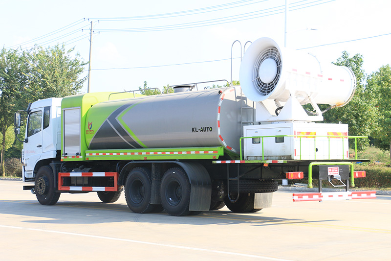 Dongfeng D3L Dedicated Chassis Dual-Rear-Axle Dust Suppression Truck (Round Tank) 17 cubic meters (Mist Cannon 60–100 meters)