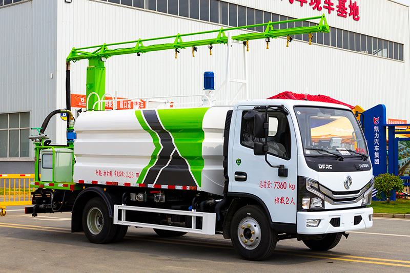 Dongfeng D6 Railway Dust Suppression Truck, 6 cubic meters
