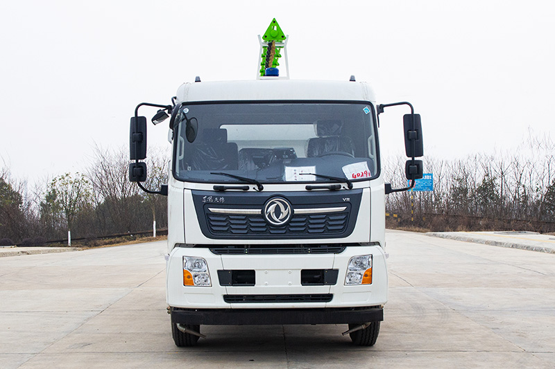 Dongfeng Tianjin Railway Dust Suppression Truck, 14 cubic meters