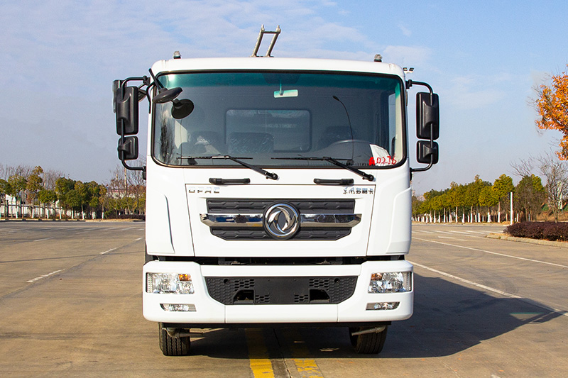 Dongfeng D9 Railway Dust Suppression Truck, 12.5 cubic meters