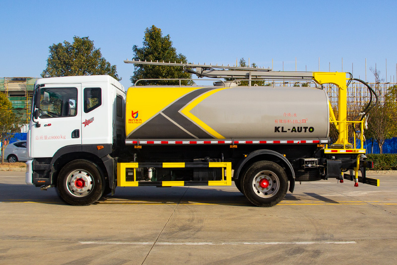 Dongfeng D9 Railway Dust Suppression Truck, 12.5 cubic meters
