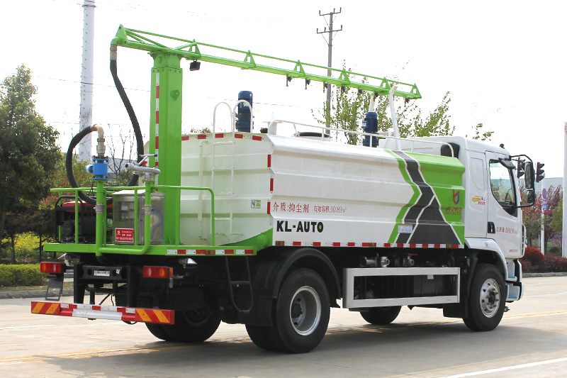 Dongfeng Liuzhou Motor Railway Dust Suppression Truck, 12.5 cubic meters
