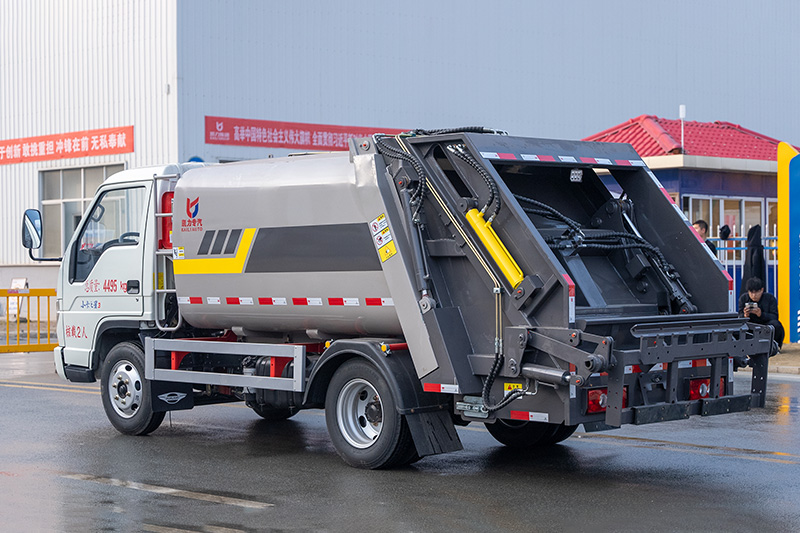 Foton Xiao Ka Zhi Xing (2013–2023) - Supermarkets, Basements - Compactor Truck, 5 cubic meters