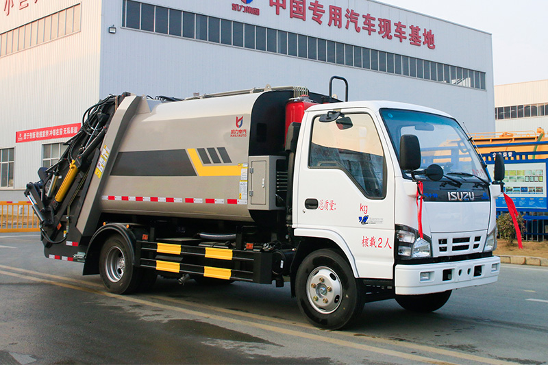 Isuzu 2023 Model Year Compactor Truck, 7 cubic meters