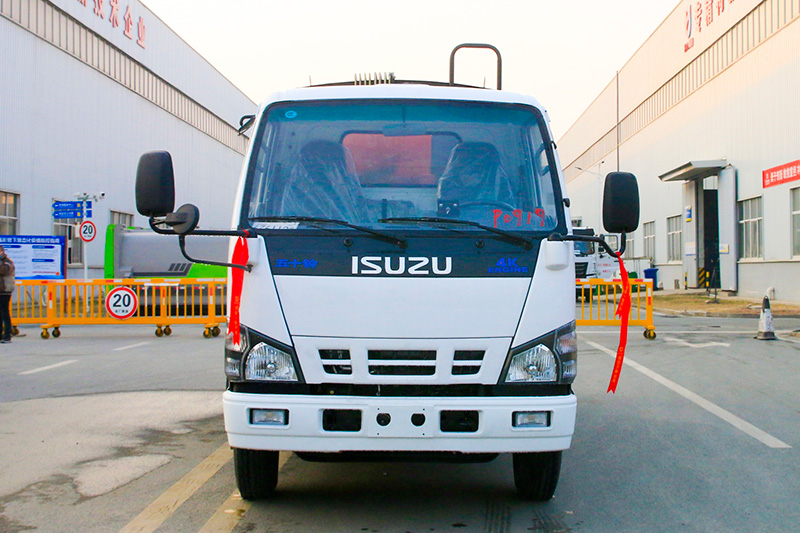 Isuzu 2023 Model Year Compactor Truck, 7 cubic meters