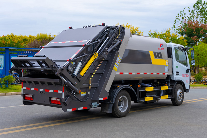 2023 Dongfeng D6 Compactor Garbage Truck, 7 cubic meters