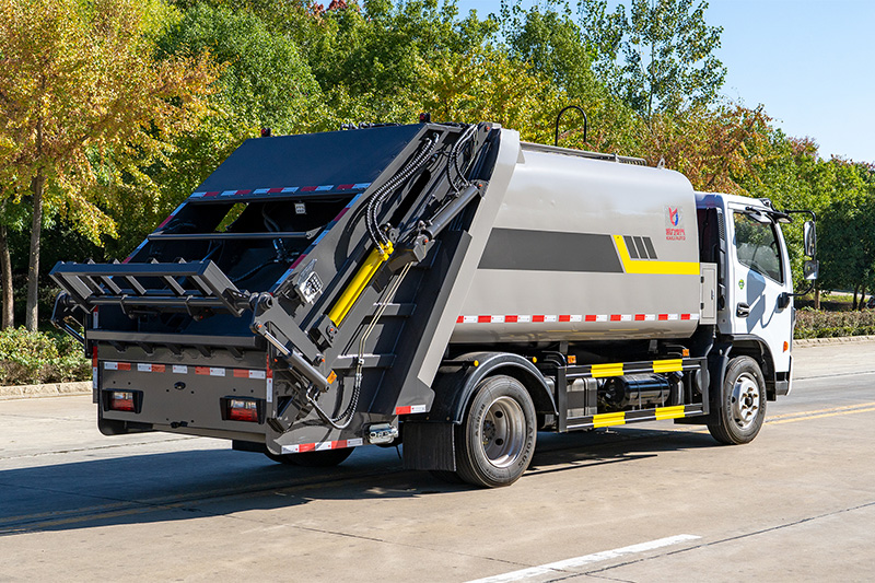2023 Dongfeng D7 Heavy-Duty Compactor Garbage Truck  11.5 cubic meters