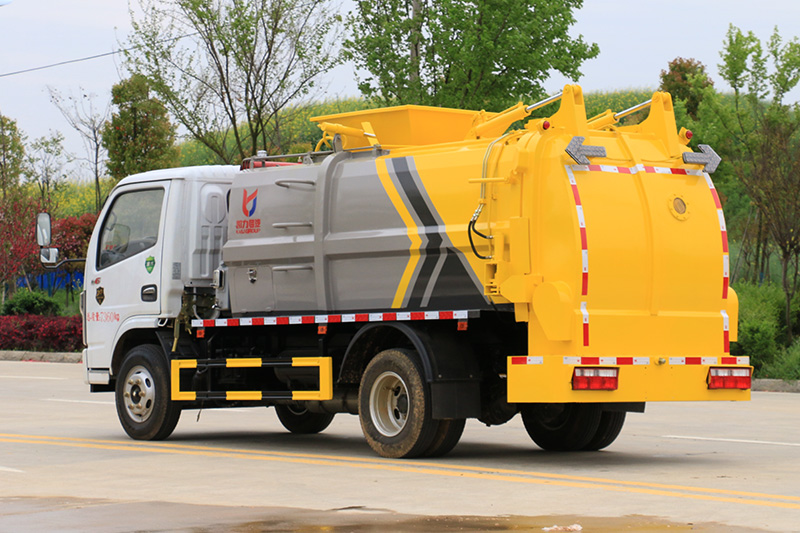 Dongfeng Xiaodolika Food Waste Collection Truck, 6-cubic-meter Tank