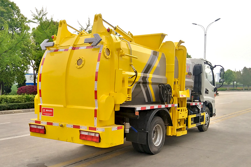 JAC Junling V3 Food Waste Collection Truck, 6 cubic meters – Square Tank