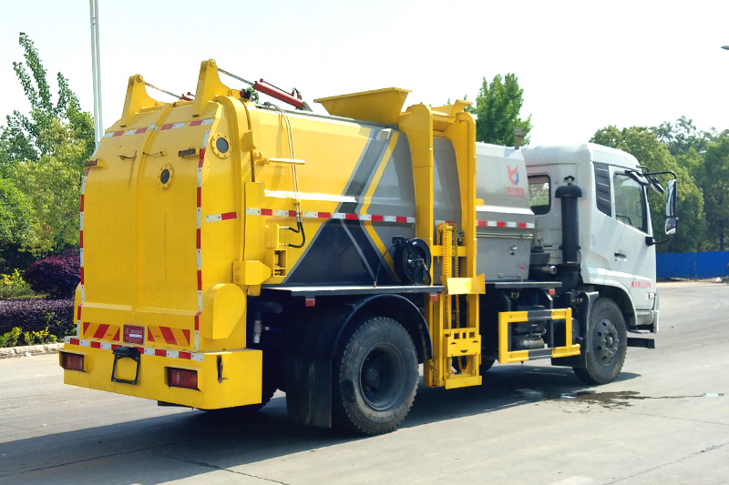 Dongfeng Tianjin Food Waste Collection Truck, 9.5-cubic-meter Tank
