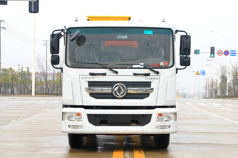 Dongfeng D9 Food Waste Collection Truck, 9 cubic meters, square tank
