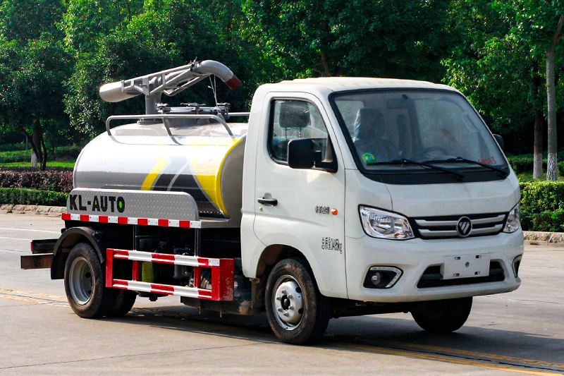Foton Xiangling 2-cubic-meter Sewage Suction Truck