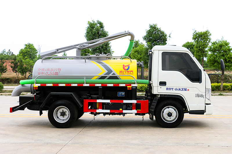 Foton Small Truck No. 2 Septic Tank Truck, 2.7 cubic meters