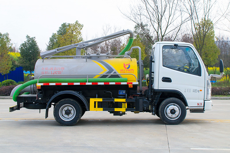 Kaima K3 Sewage Suction Truck, 2.3 cubic meters