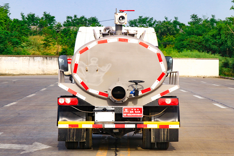 Yuejin Septic Tank Truck, 3 cubic meters