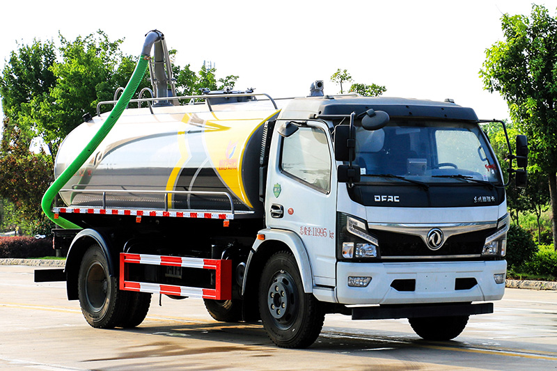 Dongfeng Dafurika Septic Tank Truck, 9.2 cubic meters