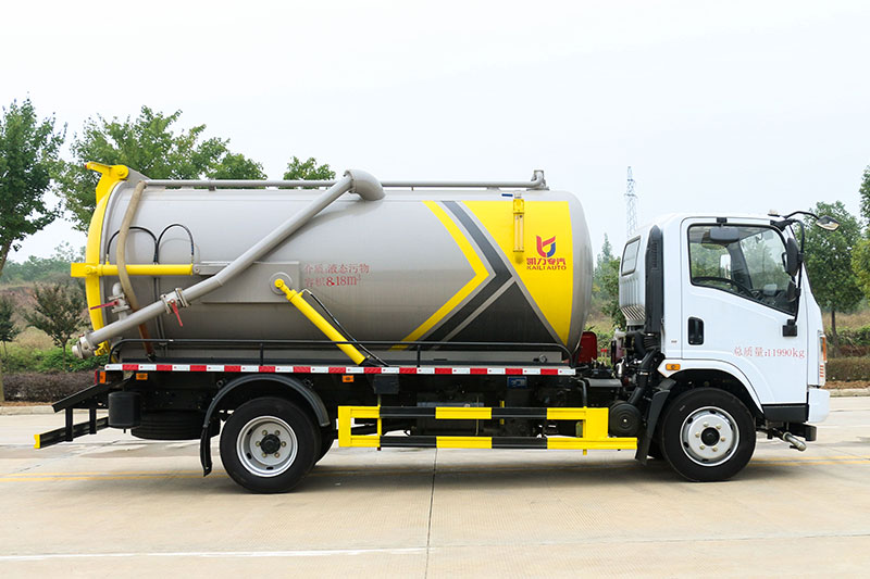 Dongfeng Huasheng T1 Vacuum Truck, 9.2 cubic meters