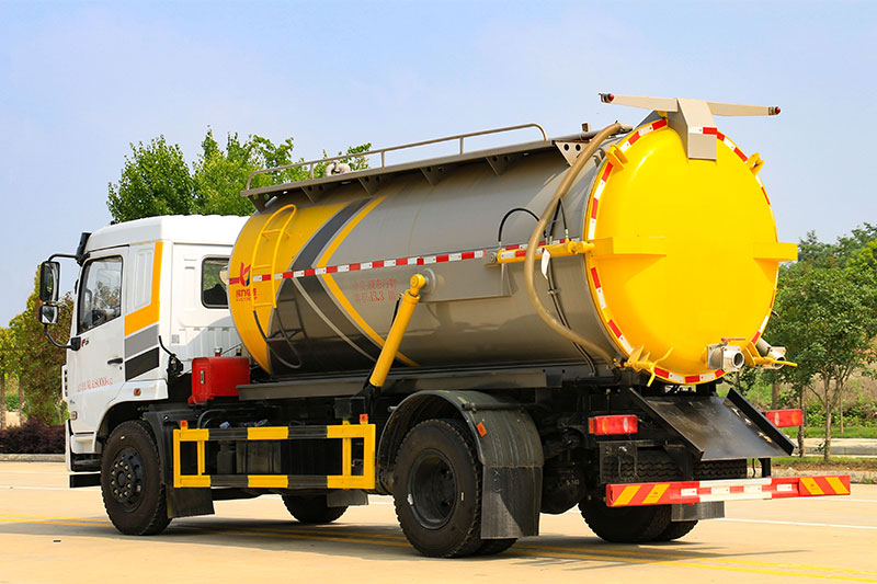 Dongfeng Huasheng KL5 Vacuum Truck (3950) 11.5 cubic meters