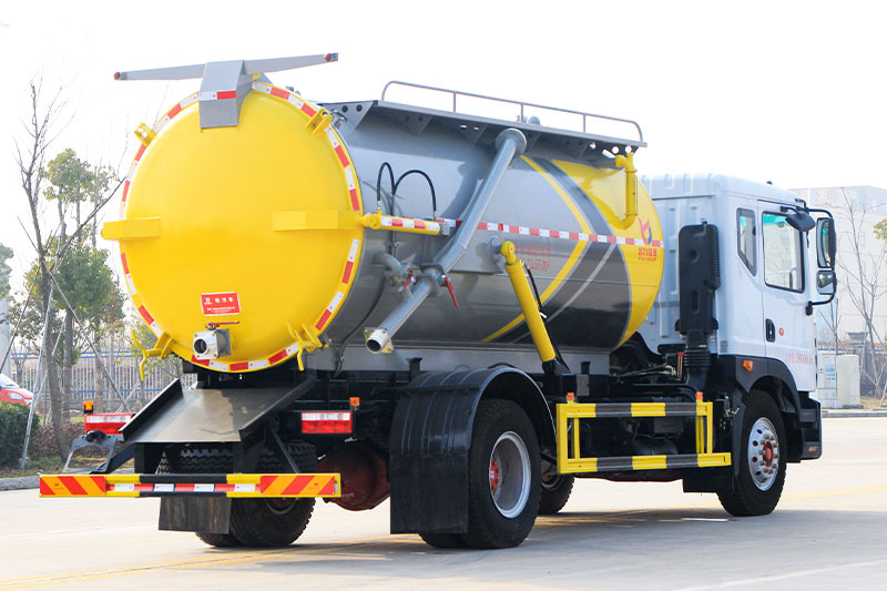 Dongfeng DoriKa D9 Vacuum Sewer Truck, 12 cubic meters