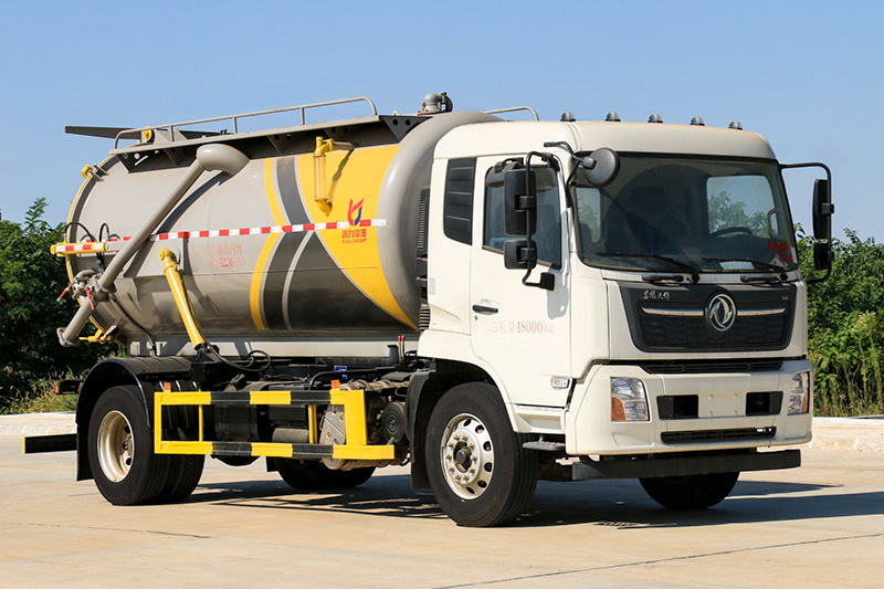 Dongfeng Tianjin 13-cubic-meter Sewage Suction Truck